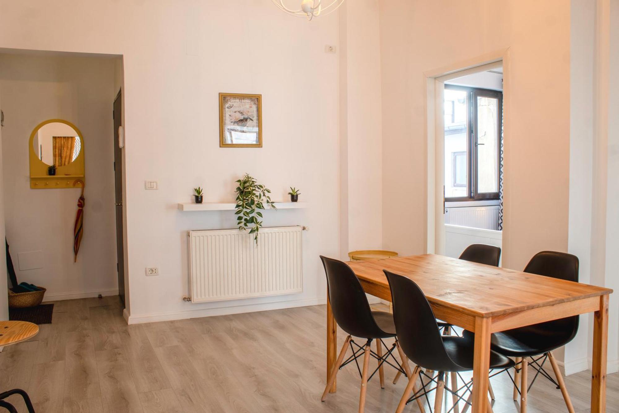 Domus Old Town Retreat Cozy & Central Bucarest Extérieur photo